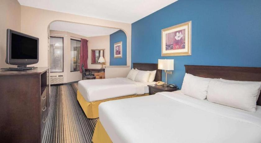 Baymont By Wyndham Laurel Hotel Luaran gambar