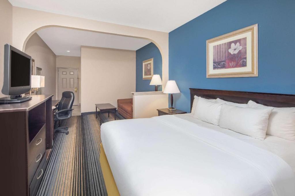 Baymont By Wyndham Laurel Hotel Luaran gambar